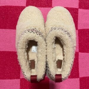 Ugg Women’s Tazz Braid Slipper